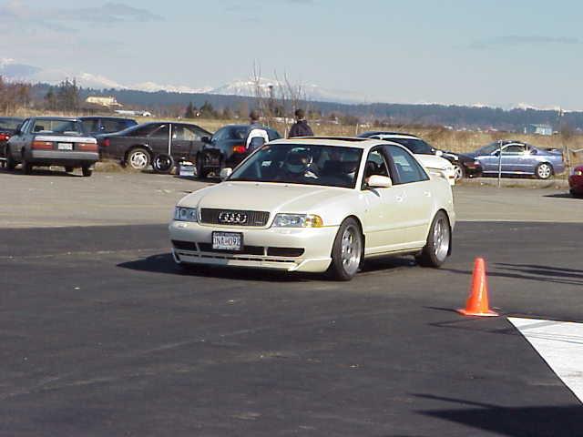 Fotky: Audi A4 Quattro (foto, obrazky)