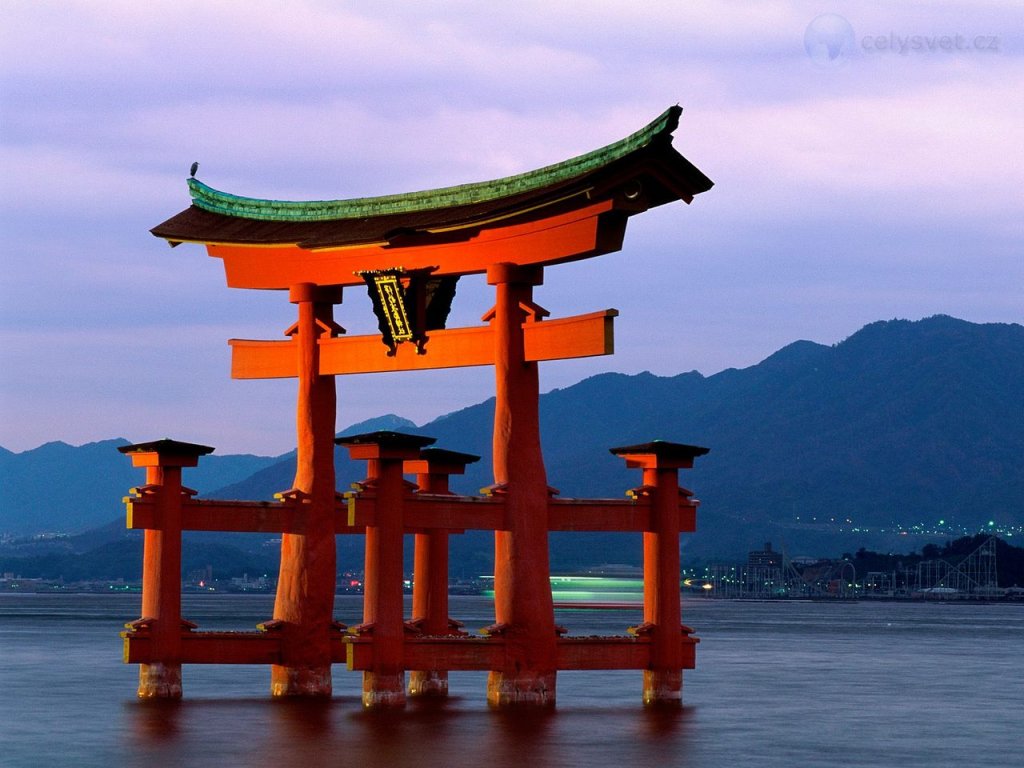 Foto: Grand Gate, Itsukushima Shrine, Miyajima, Japan