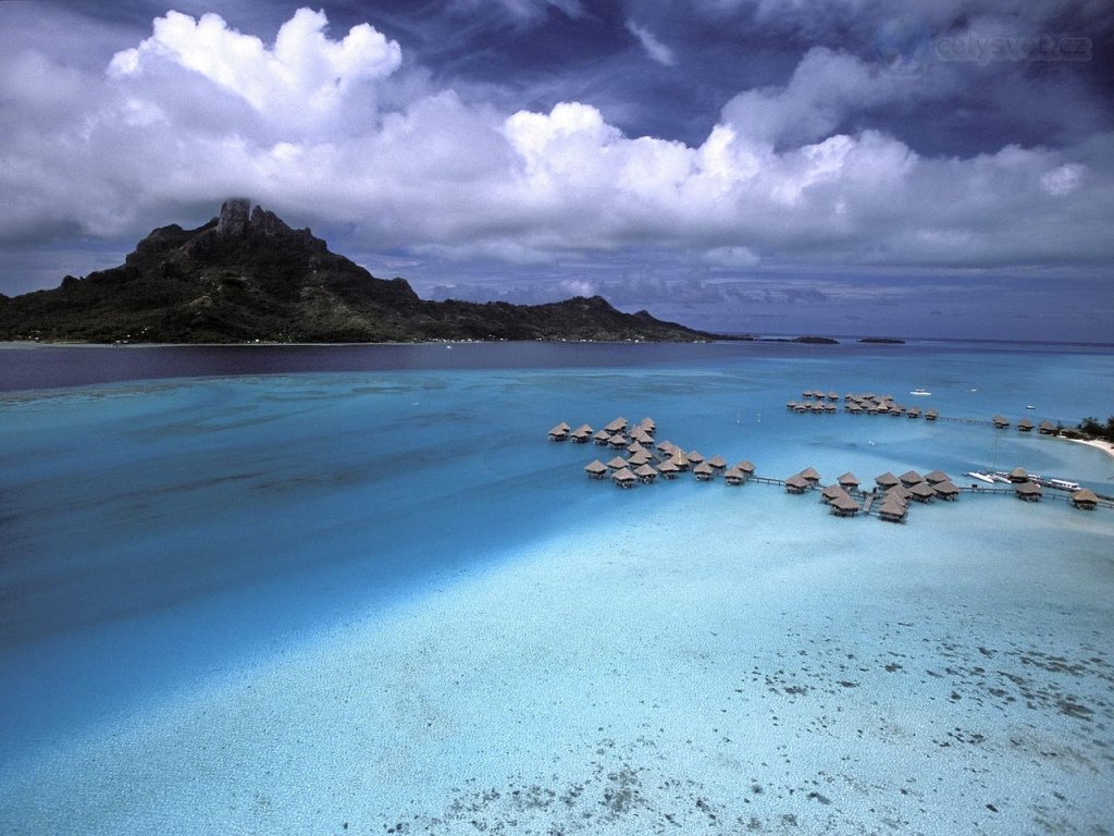 Foto: Aerial View Of The Island Of Bora Bora, French Polynesia