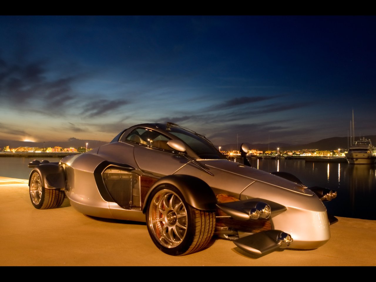 Foto: Tramontana Side Angle Evening (2007)