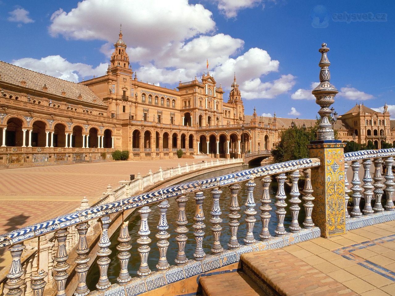 Foto:  Plaza De Espana, Seville, Spain